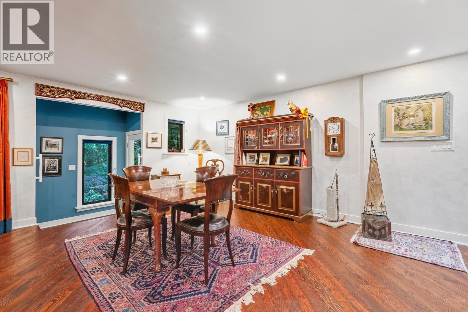 2336 TREETOP LANE, North Vancouver