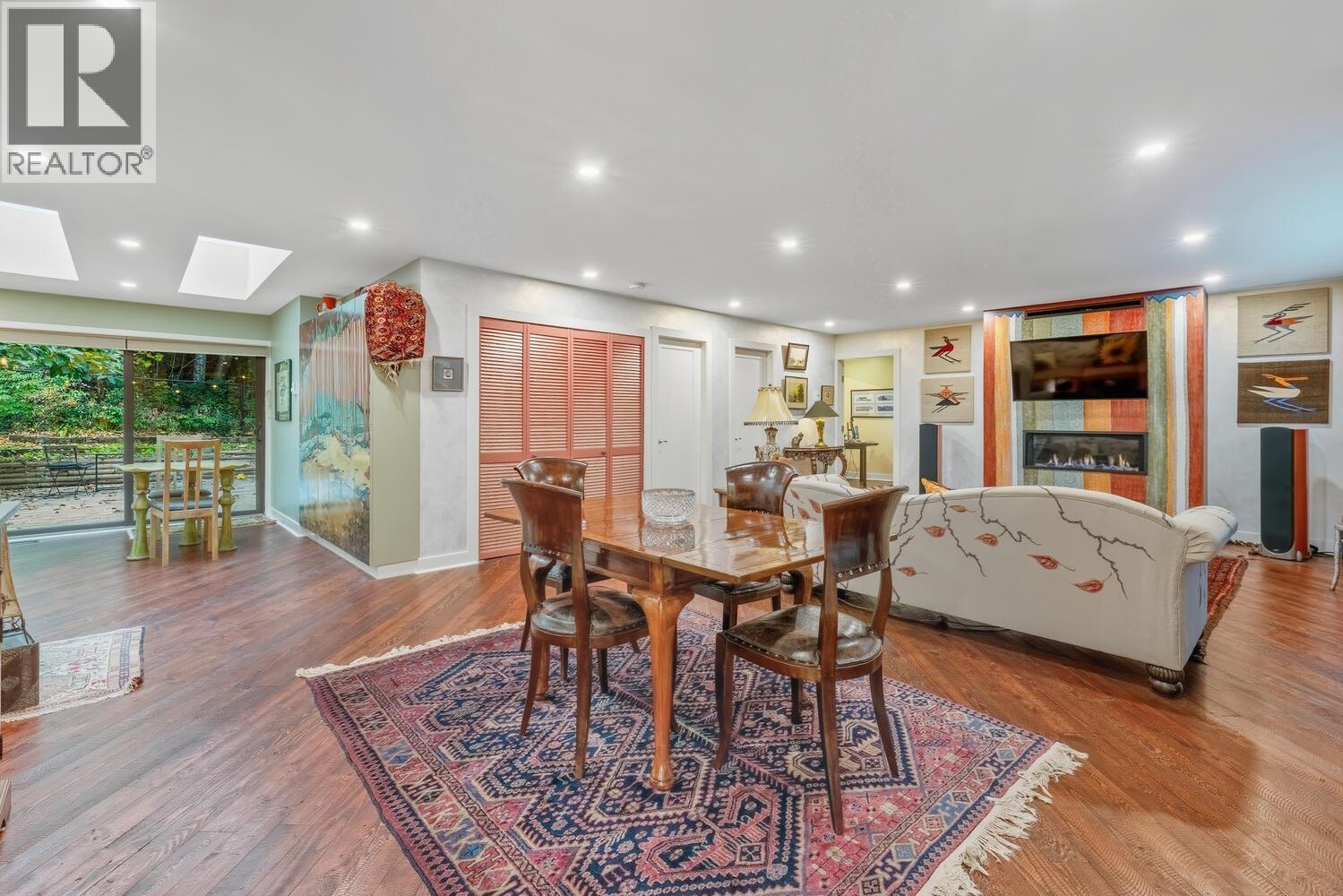 2336 TREETOP LANE, North Vancouver