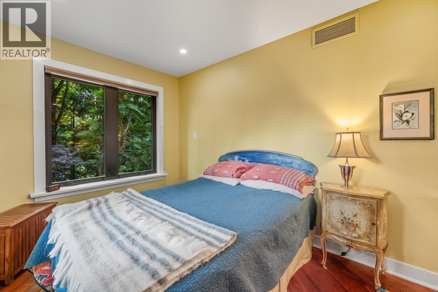 2336 TREETOP LANE, North Vancouver