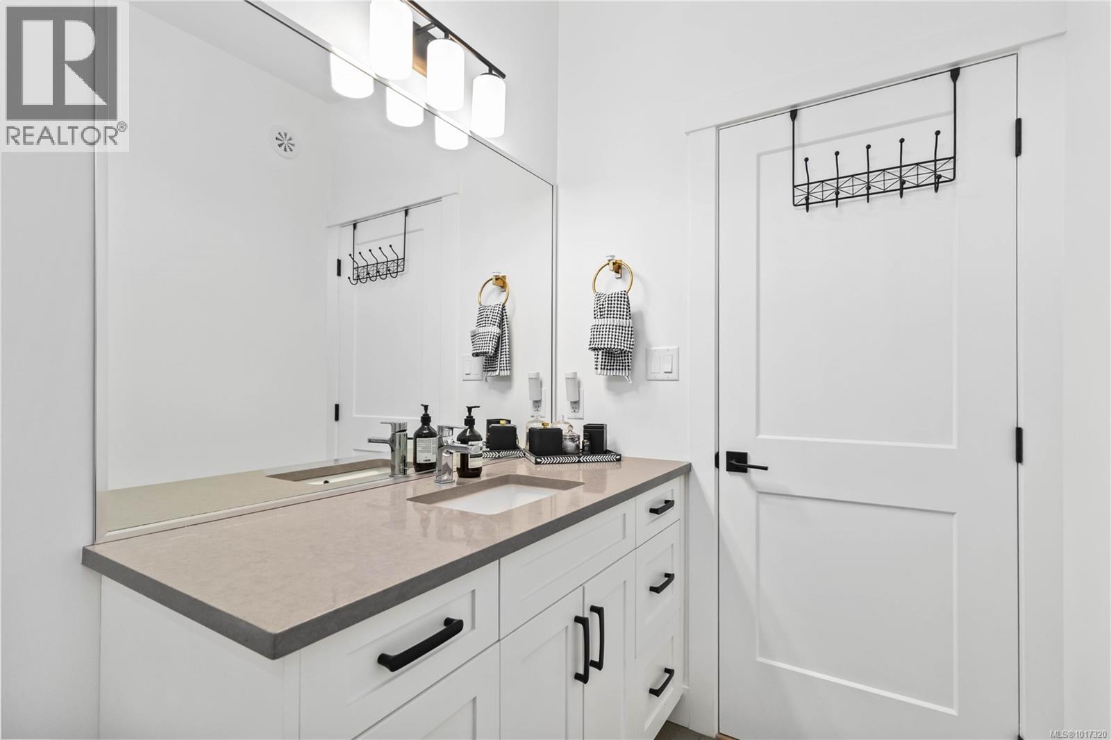  6554 Noblewood Place, Sooke