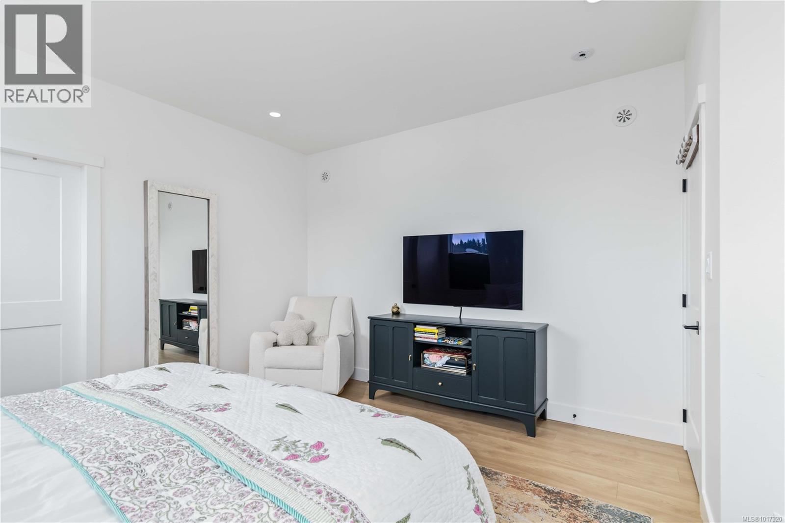  6554 Noblewood Place, Sooke