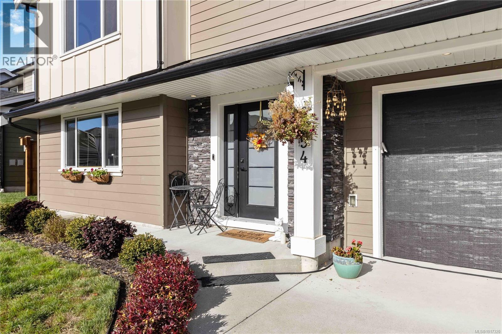  6554 Noblewood Place, Sooke