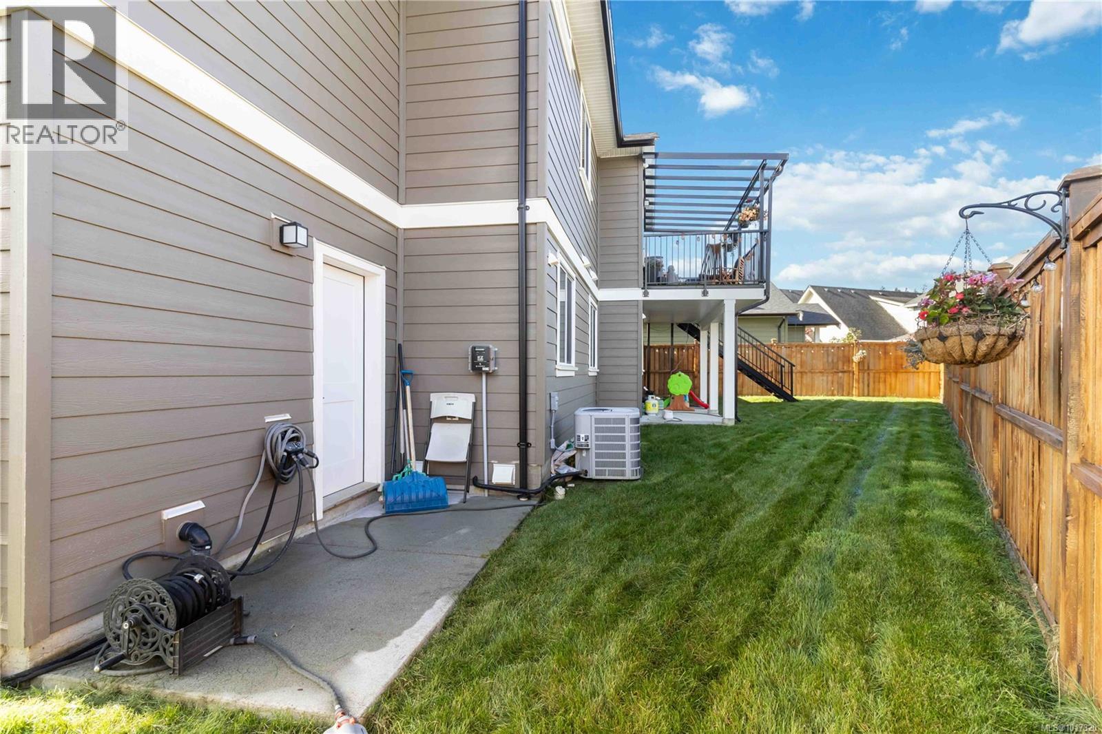  6554 Noblewood Place, Sooke