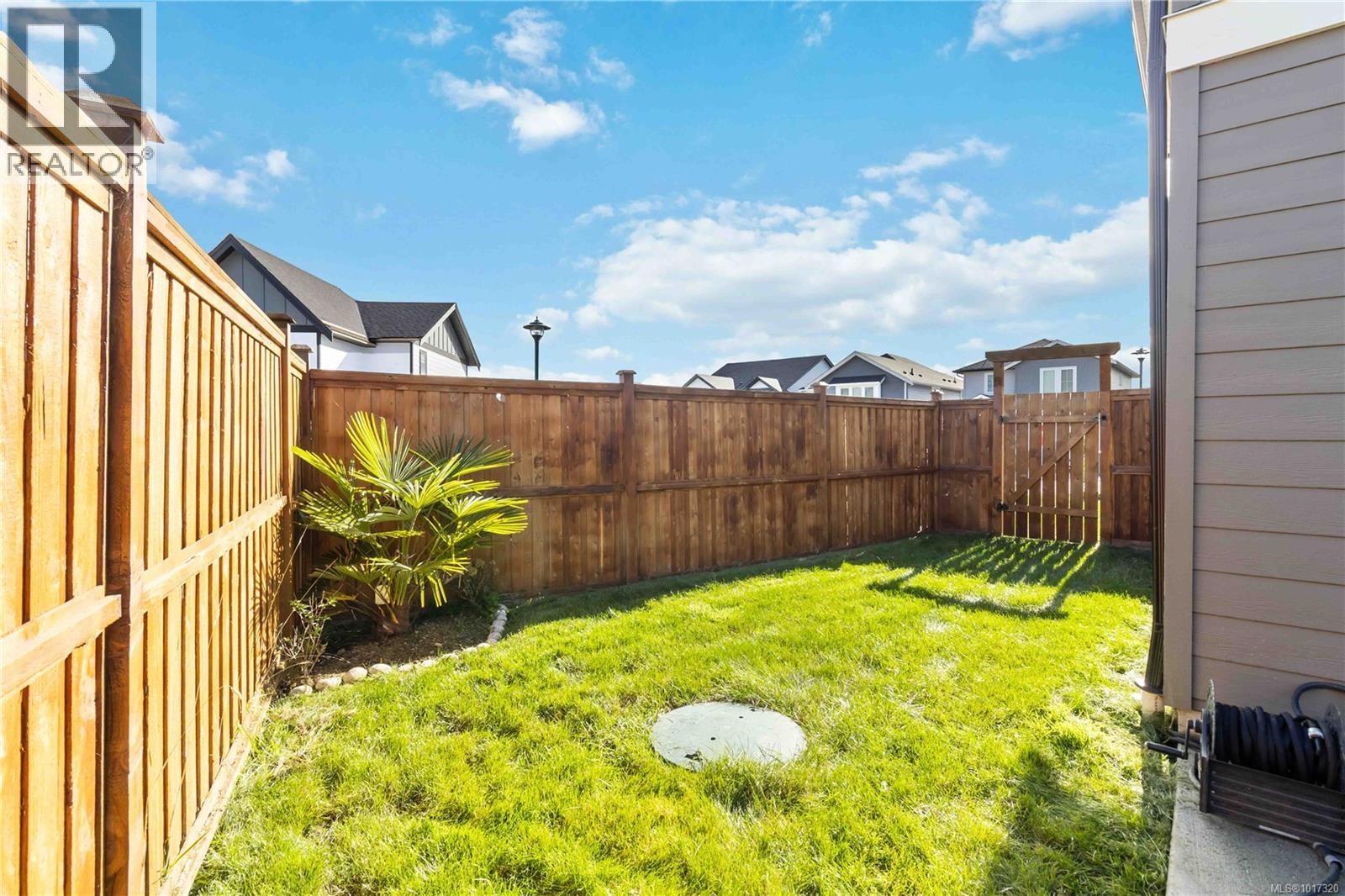  6554 Noblewood Place, Sooke