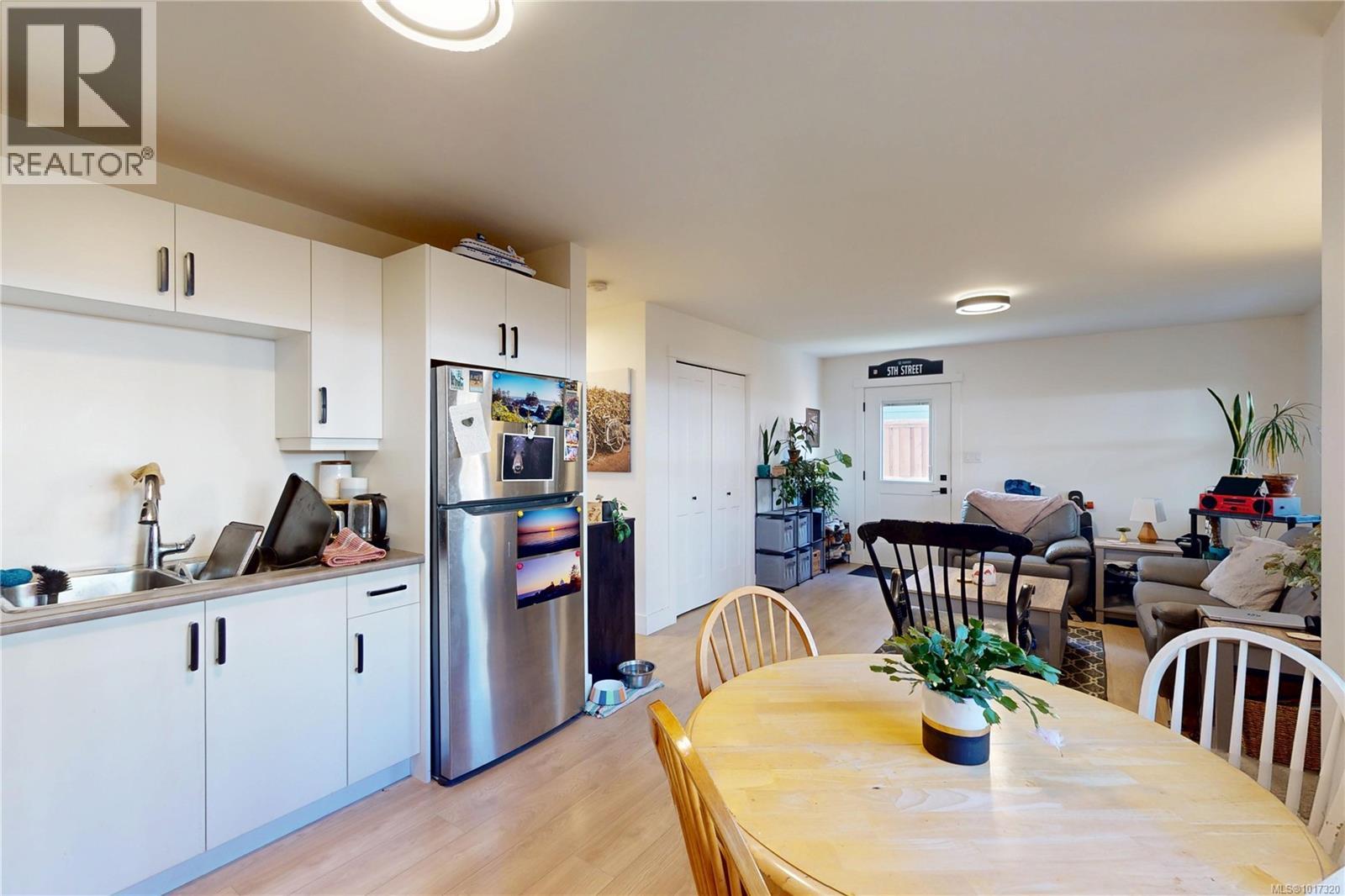  6554 Noblewood Place, Sooke