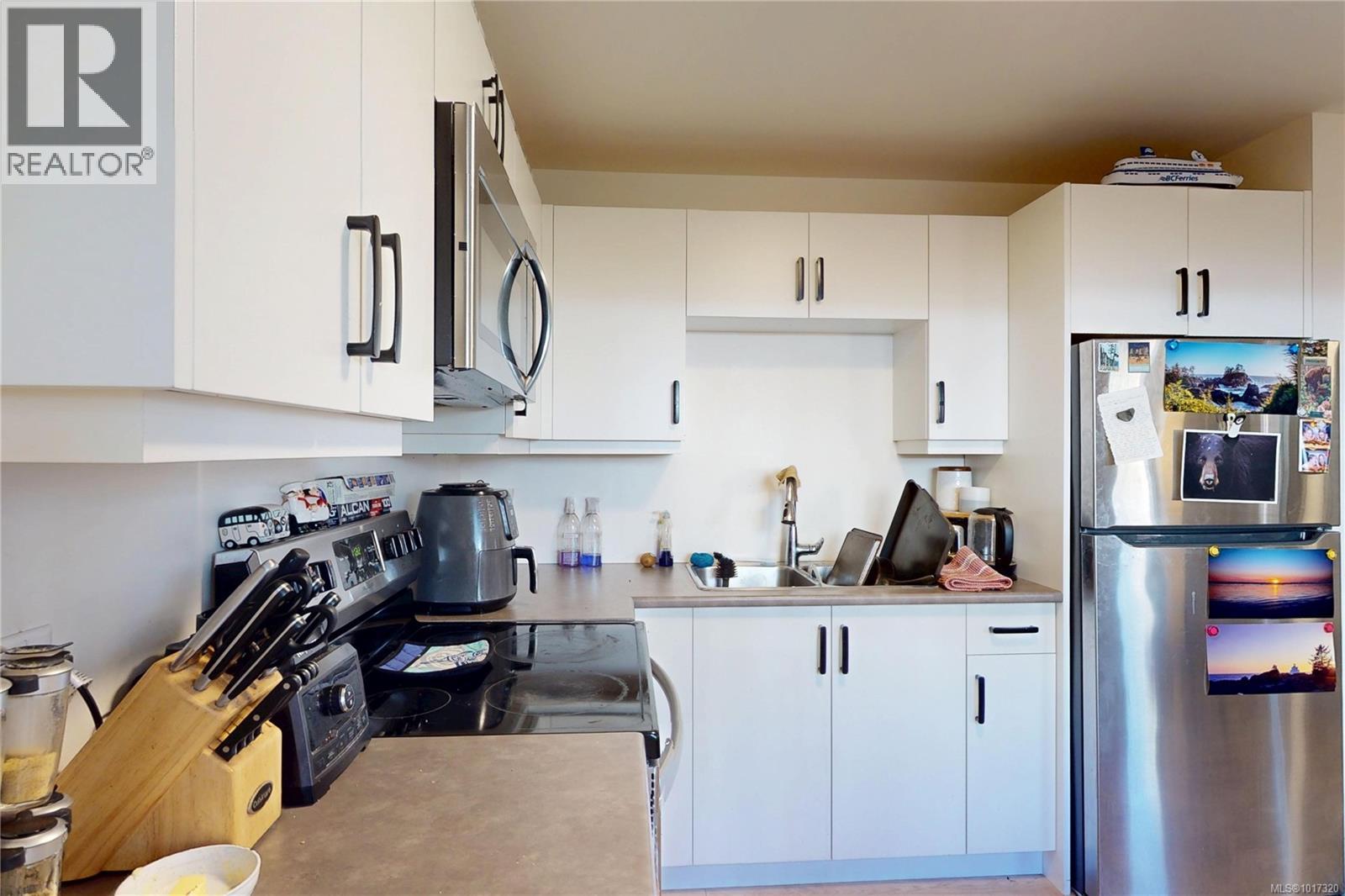  6554 Noblewood Place, Sooke
