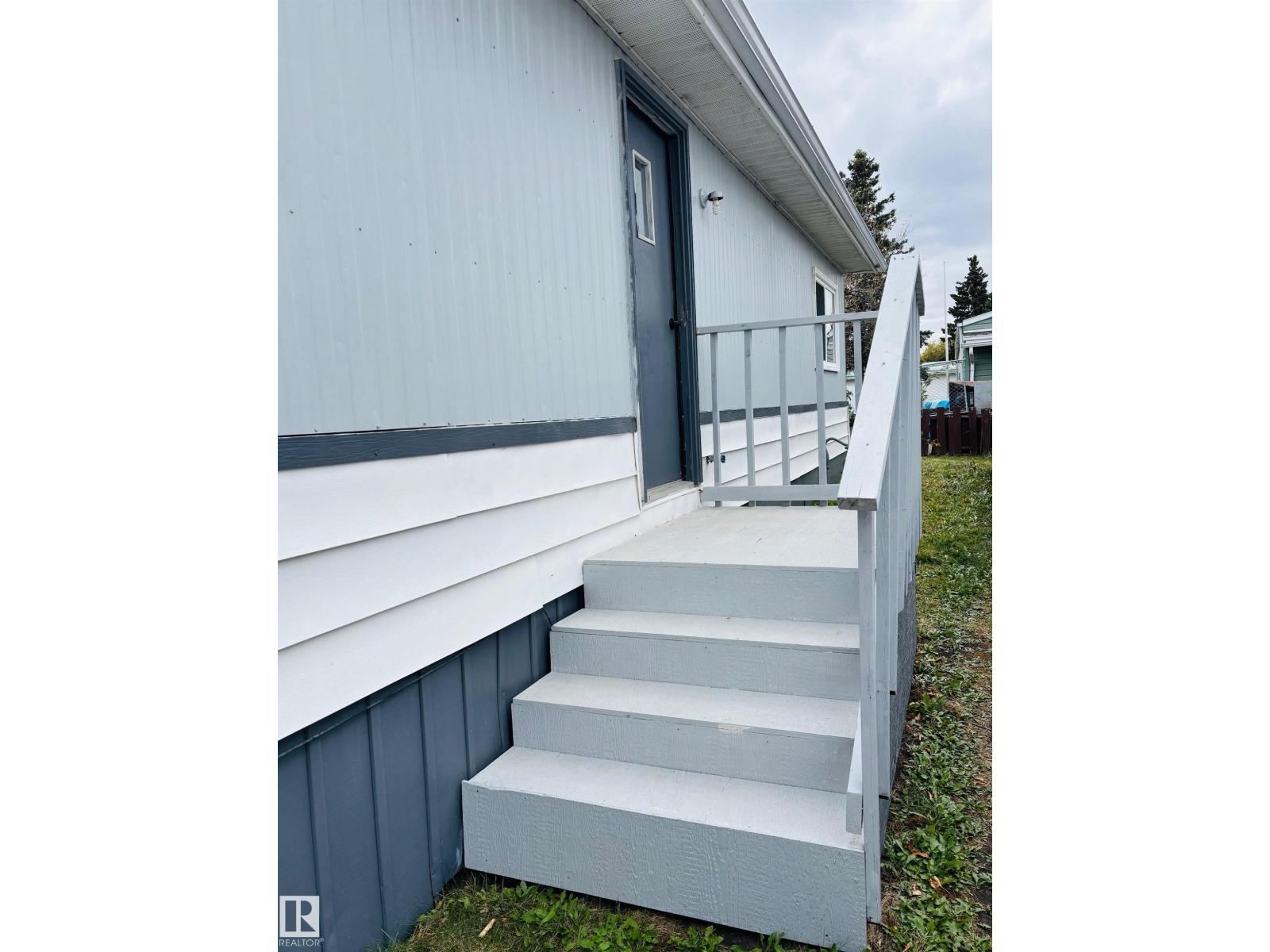 67 Ridgeway Dr NW, Edmonton