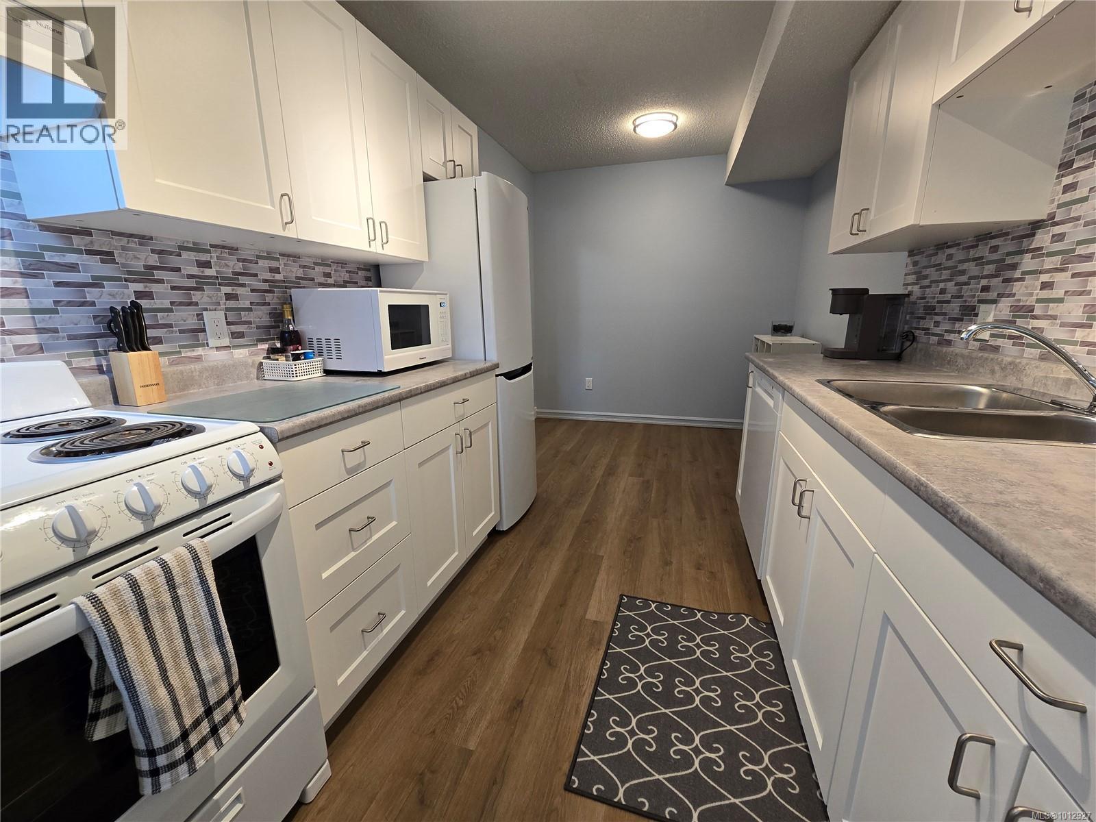 101 7450 RUPERT St, Port Hardy