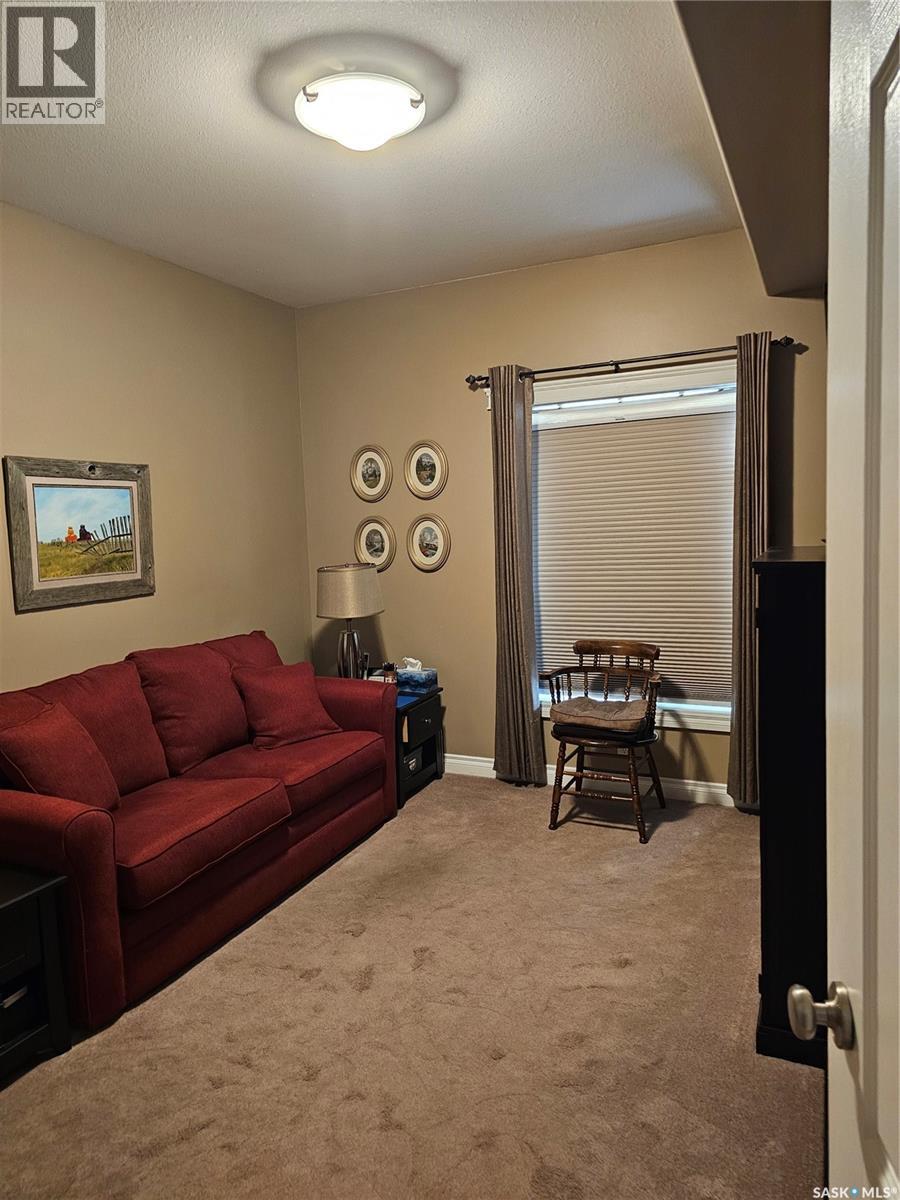 Single Family House High rise for Sale in   Nelson ROAD Saskatoon 