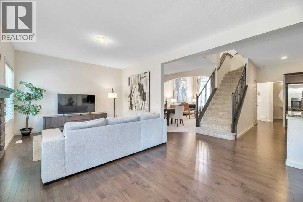 Single Family House for Sale in  St Moritz Drive SW Springbank Hill Calgary 