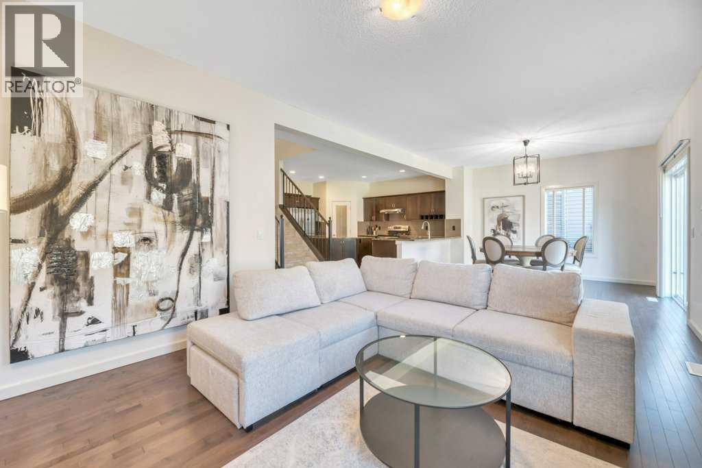 Single Family House for Sale in  St Moritz Drive SW Springbank Hill Calgary 