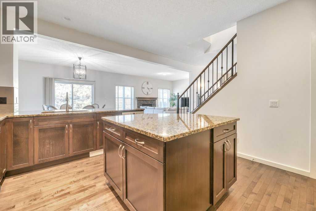 Single Family House for Sale in  St Moritz Drive SW Springbank Hill Calgary 