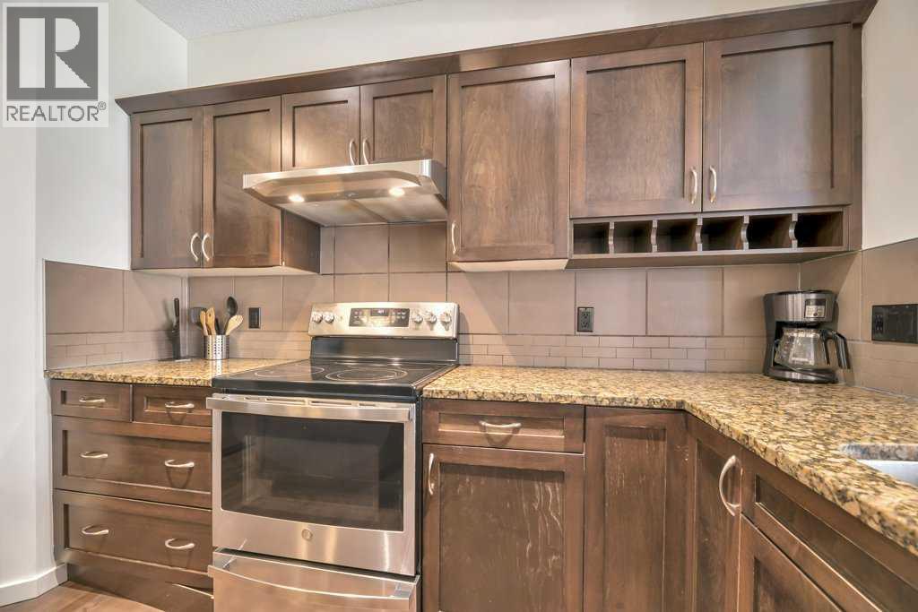 Single Family House for Sale in  St Moritz Drive SW Springbank Hill Calgary 