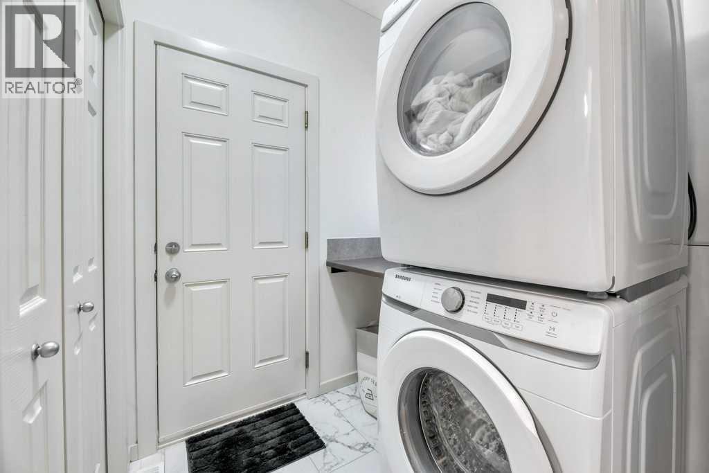 Single Family House for Sale in  St Moritz Drive SW Springbank Hill Calgary 