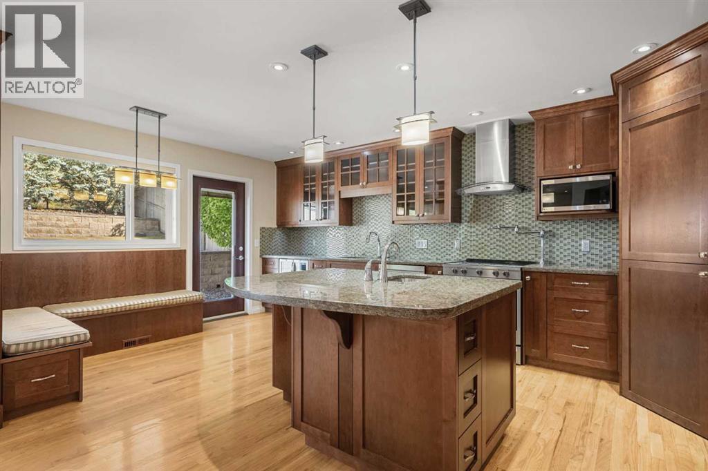 Single Family House for Sale in  Springbank Way SW Springbank Hill Calgary 
