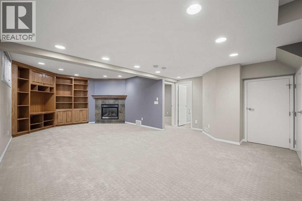 Single Family House for Sale in  Springbank Way SW Springbank Hill Calgary 