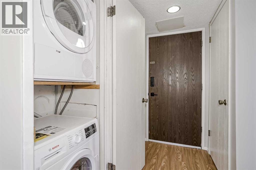 Single Family House Multi-level for Sale in    Street NW Varsity Calgary 