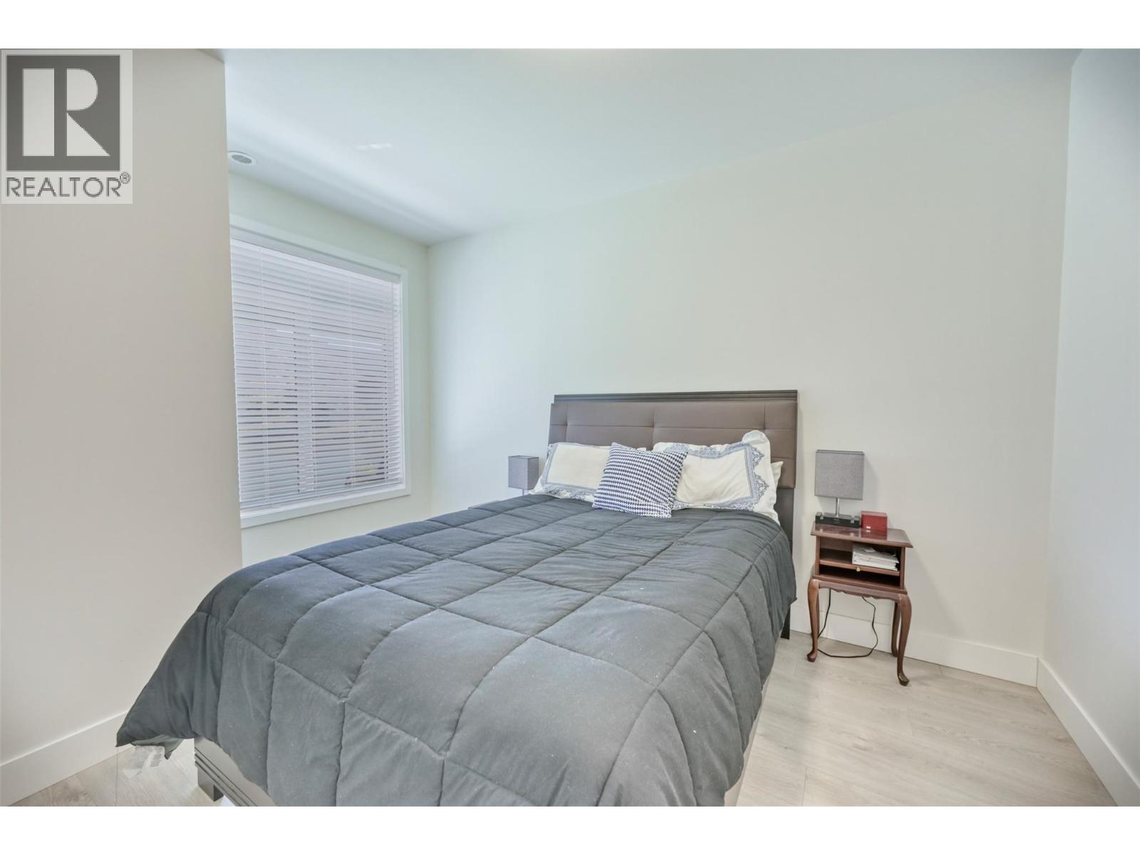 8000 VEDETTE Drive Unit# 5, Osoyoos
