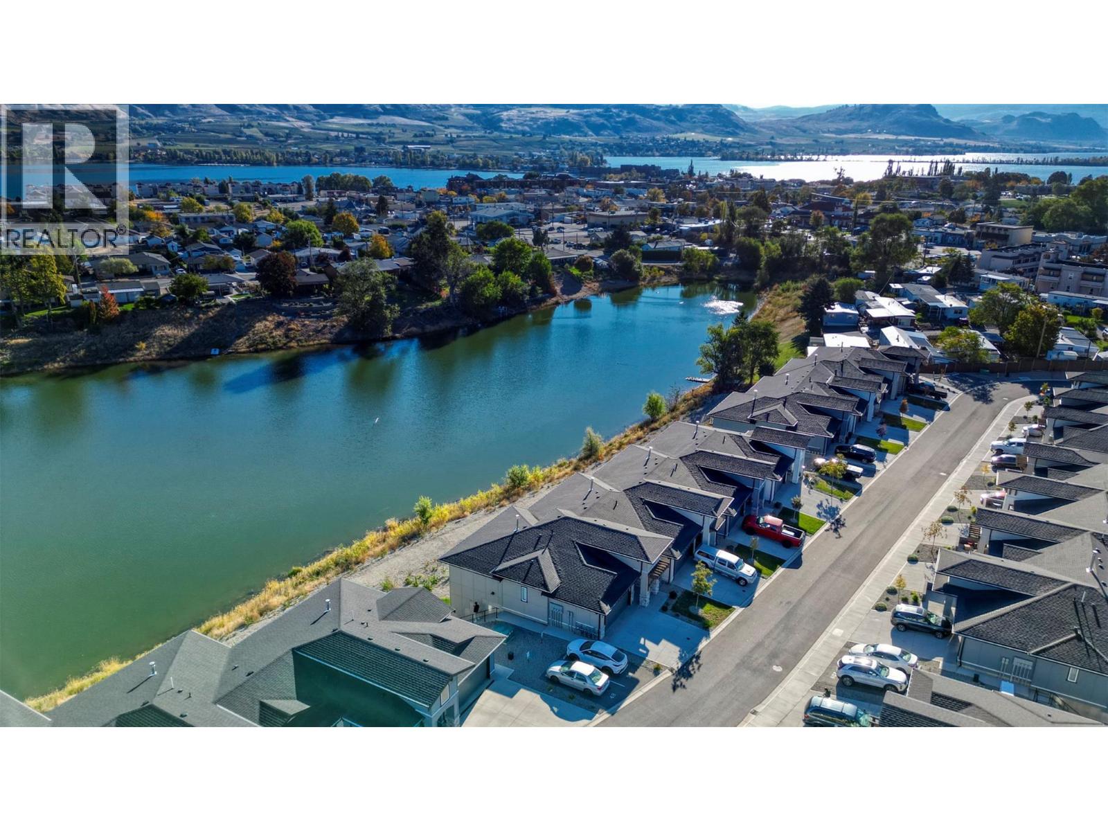 8000 VEDETTE Drive Unit# 5, Osoyoos