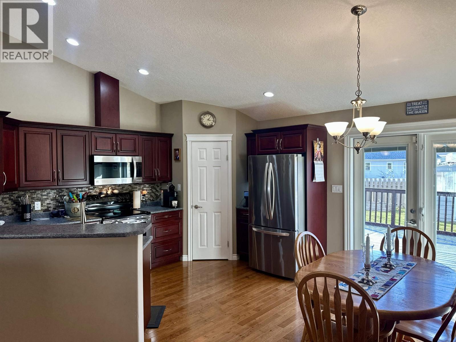 3485 HARGREAVES AVENUE, Vanderhoof