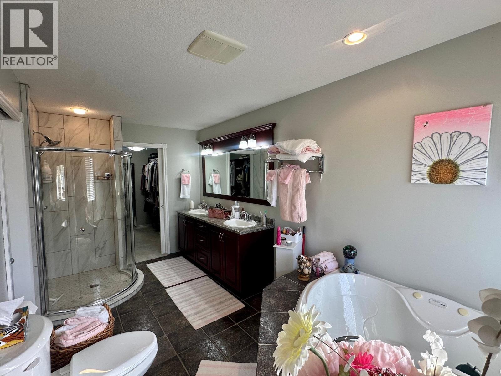 3485 HARGREAVES AVENUE, Vanderhoof