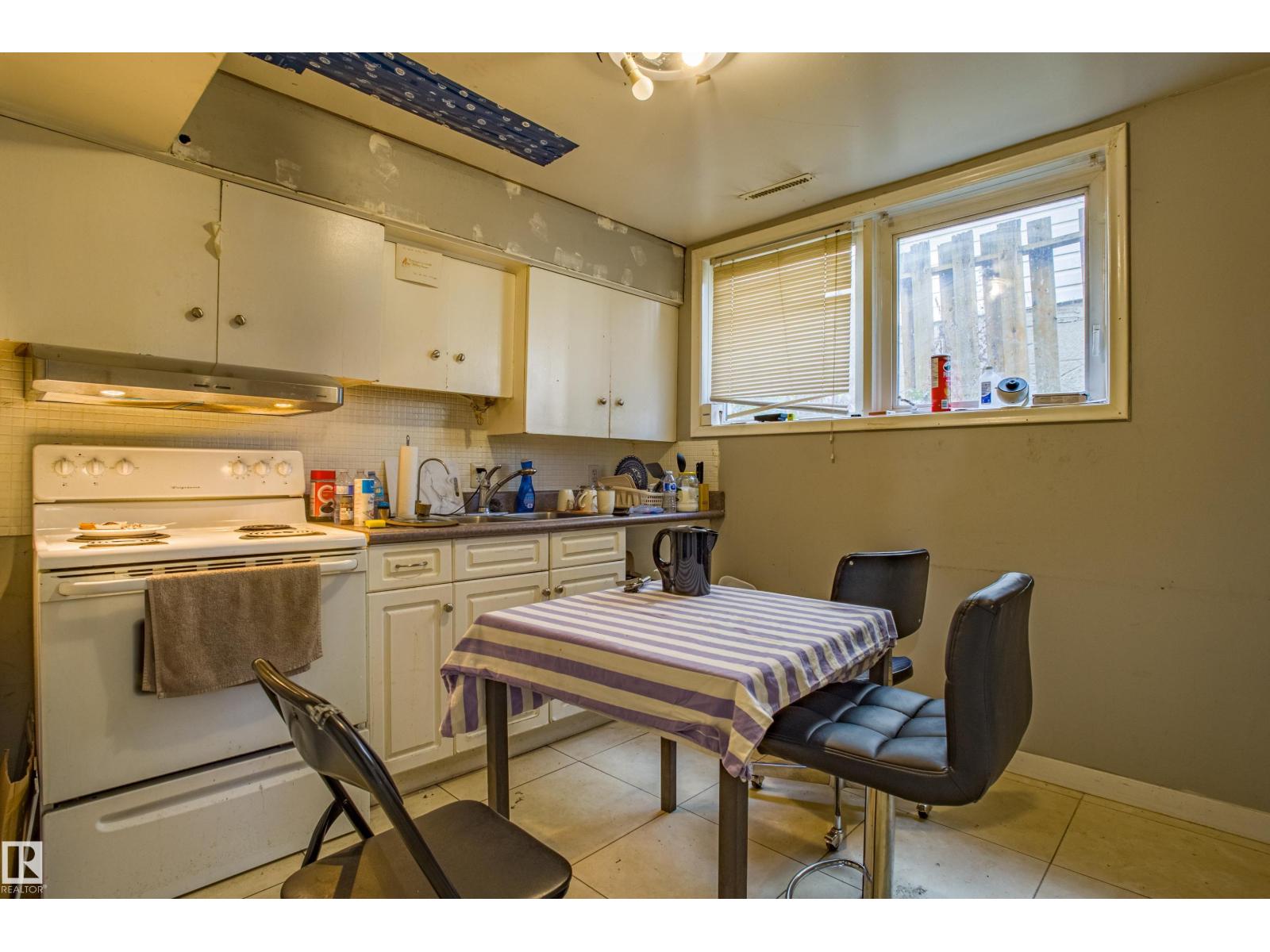 Single Family House Raised bungalow for Sale in    ST NW Edmonton 