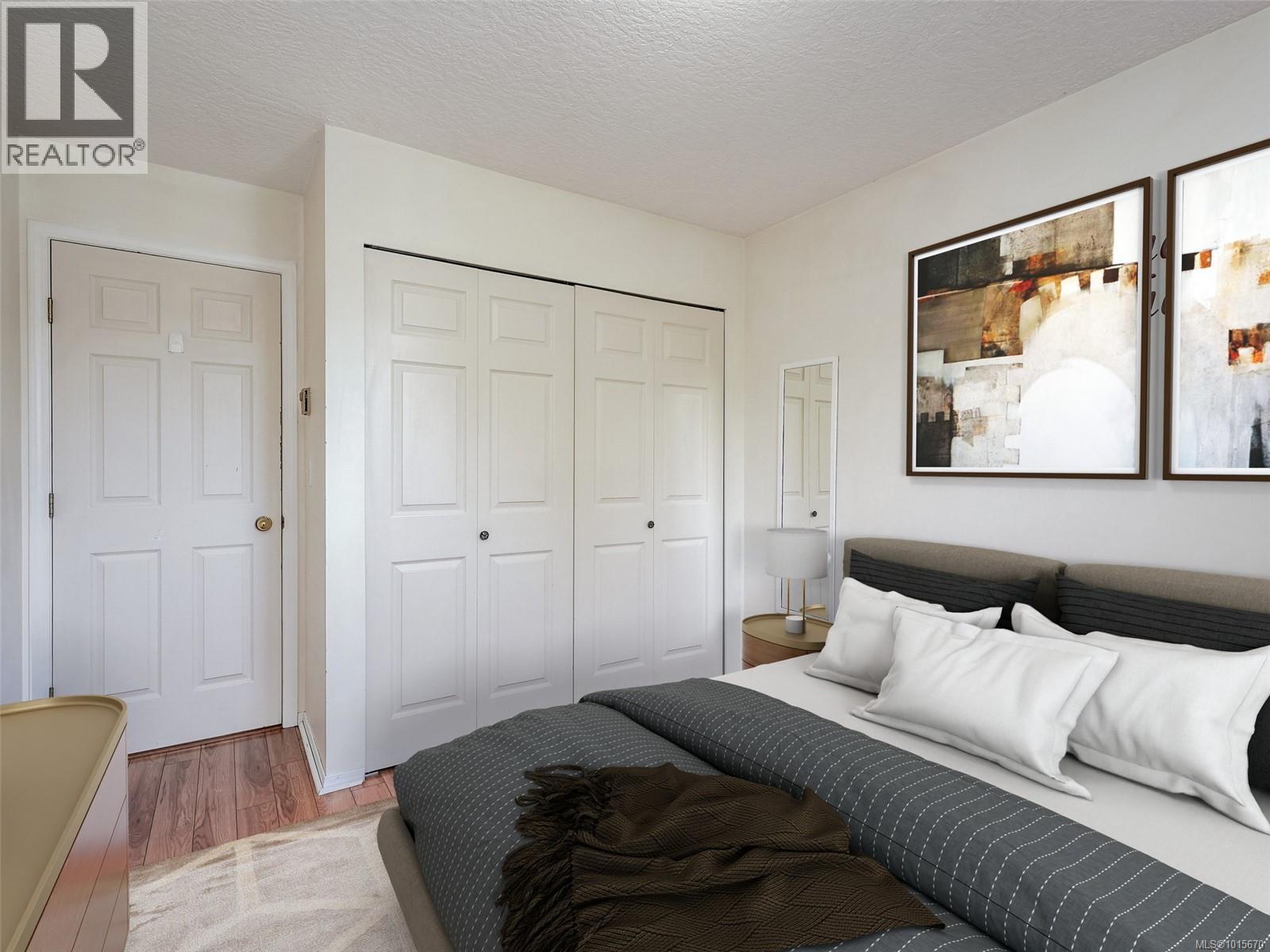 6 1441 Hillside Avenue, Victoria