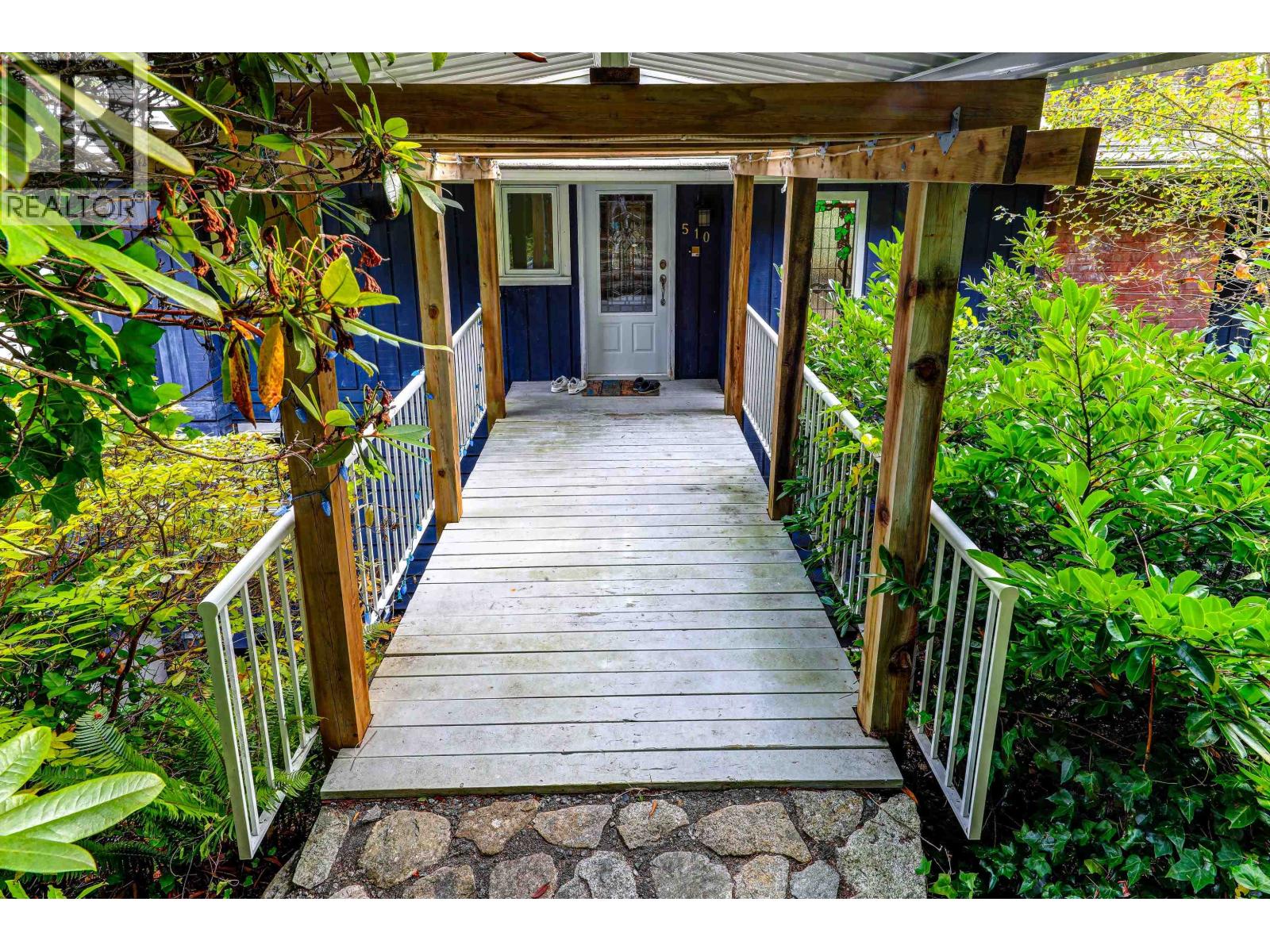 510 ST. ANDREWS ROAD, West Vancouver