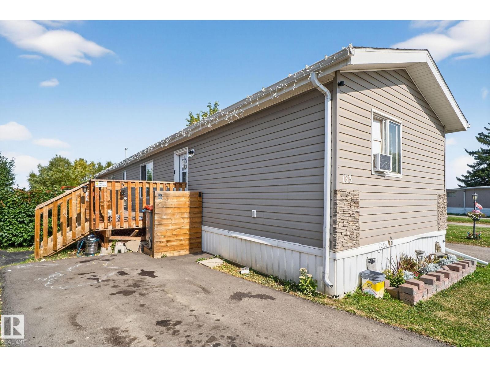 133 Willow Park Estates, Leduc