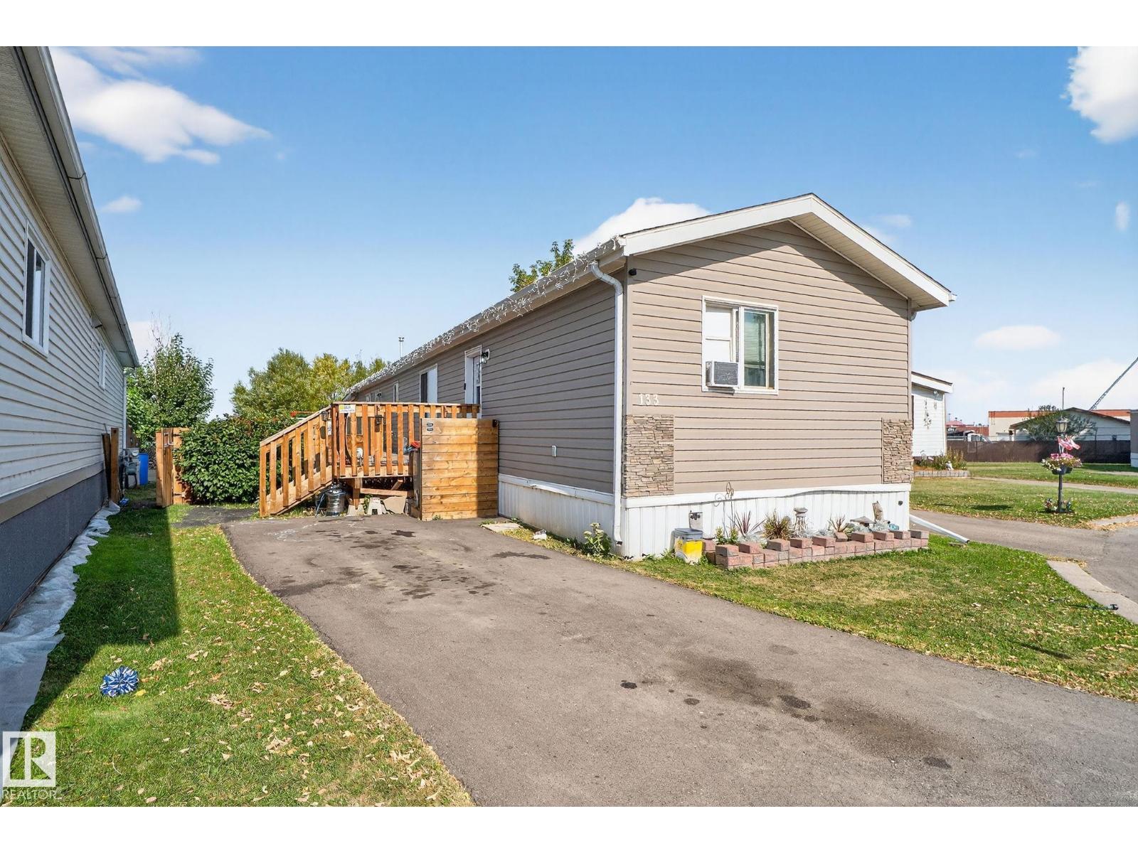 133 Willow Park Estates, Leduc