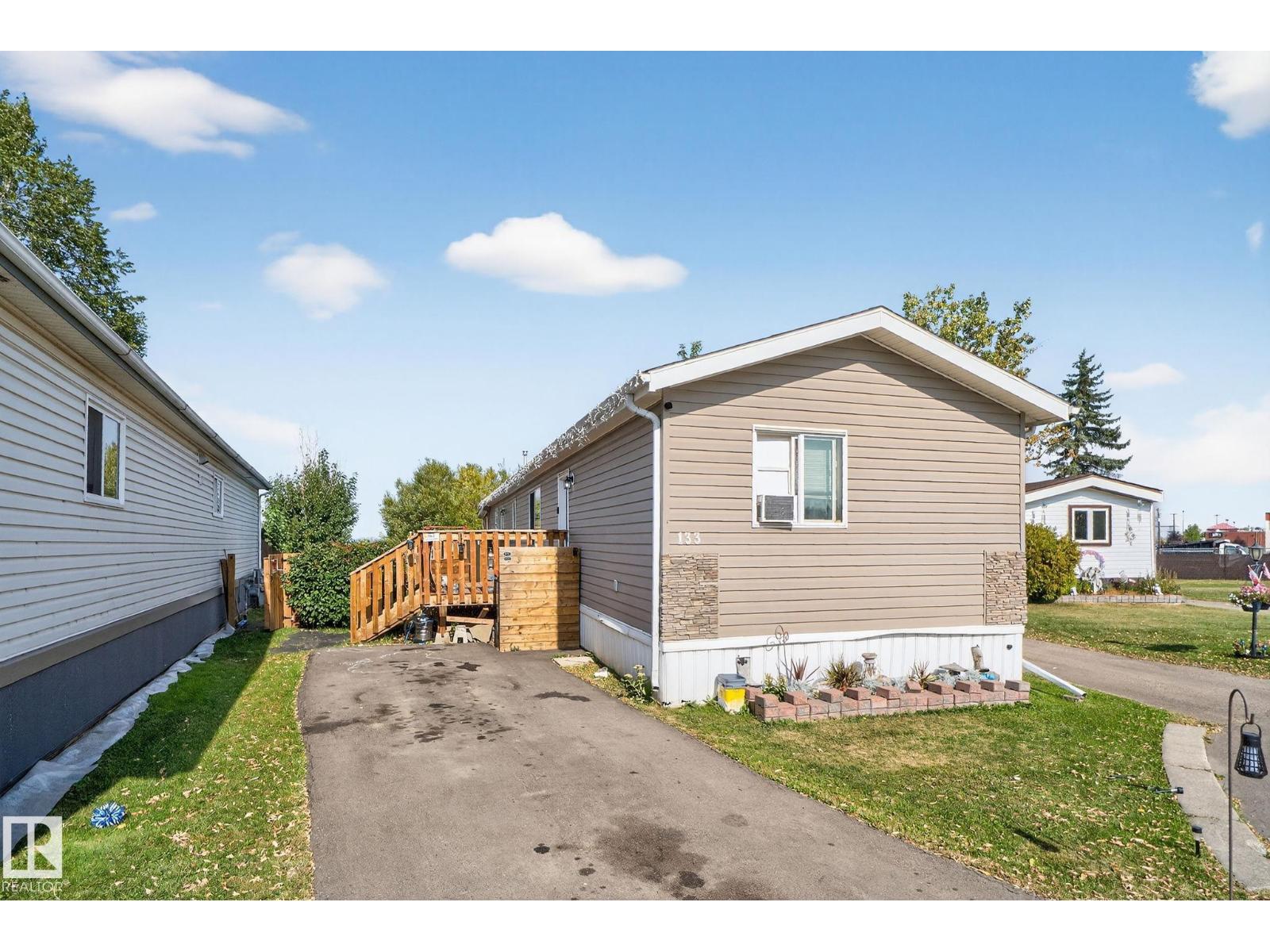 133 Willow Park Estates, Leduc