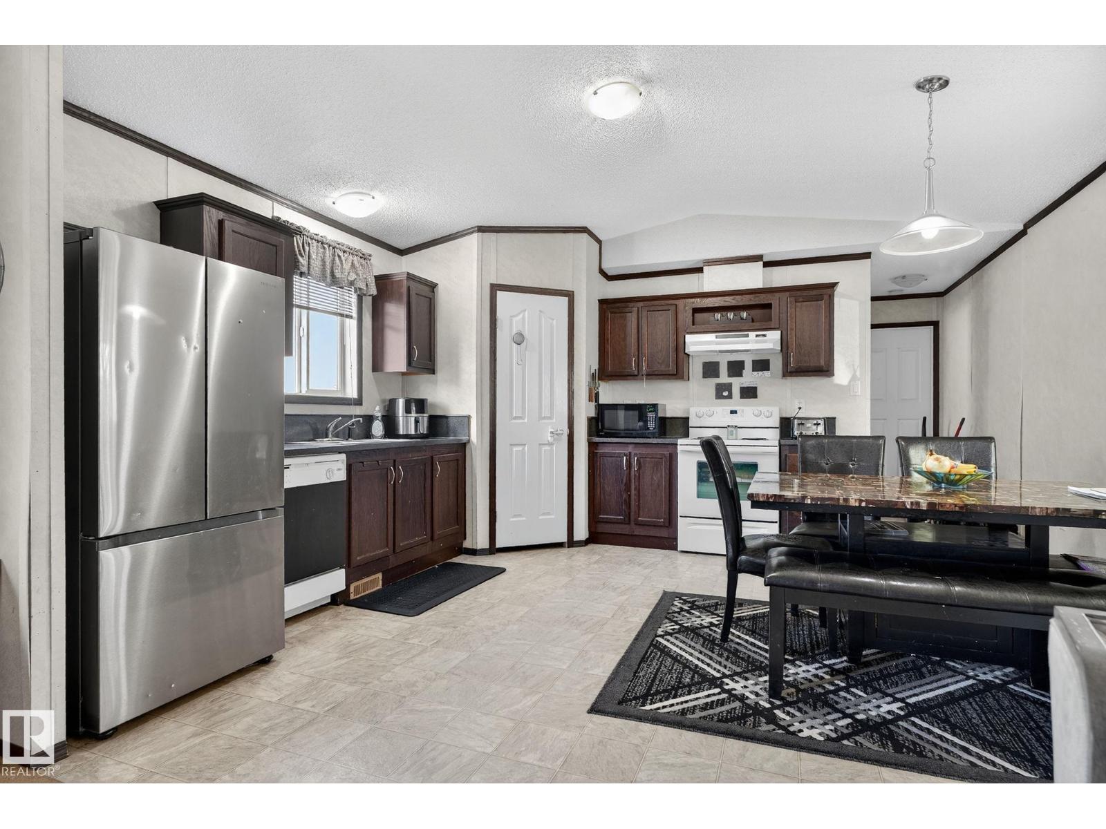 133 Willow Park Estates, Leduc