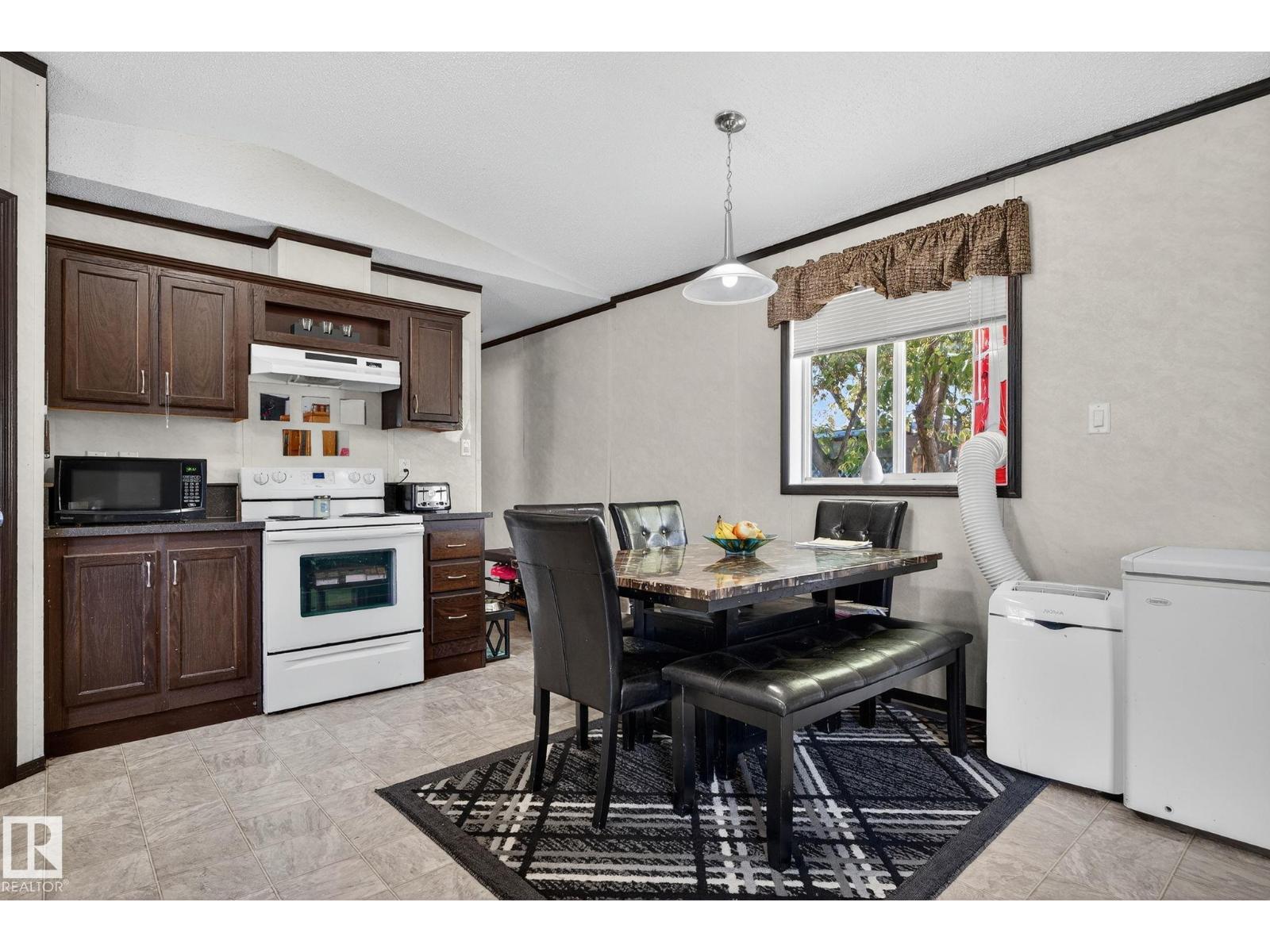 133 Willow Park Estates, Leduc