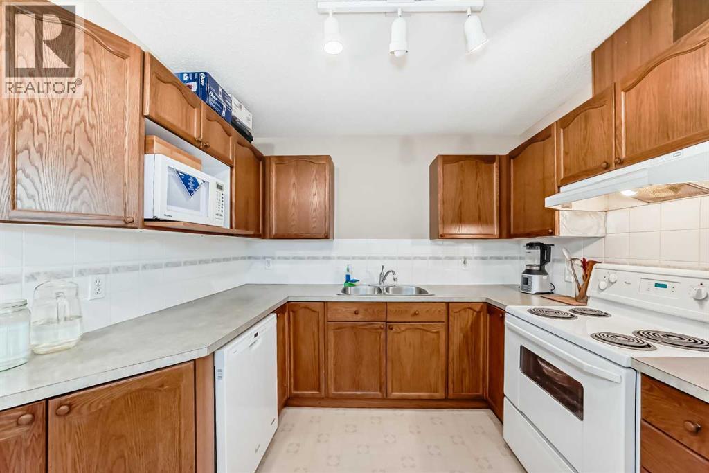 Single Family House for Sale in   Harvest Gold Manor NE Harvest Hills Calgary 