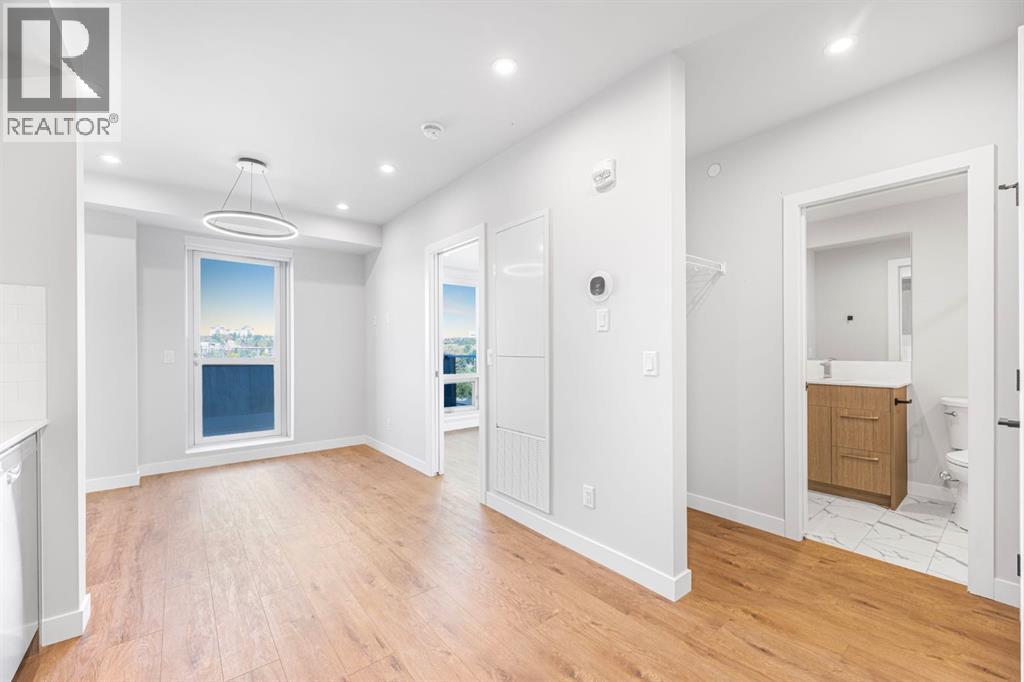 Single Family House for Sale in   A Street NW West Hillhurst Calgary 