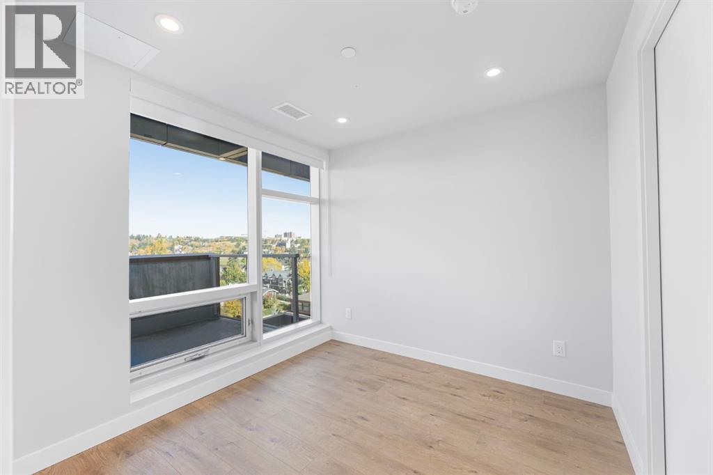 Single Family House for Sale in   A Street NW West Hillhurst Calgary 