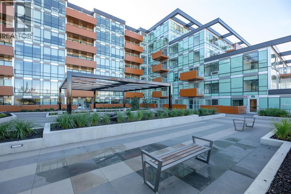 Single Family House for Sale in   A Street NW West Hillhurst Calgary 