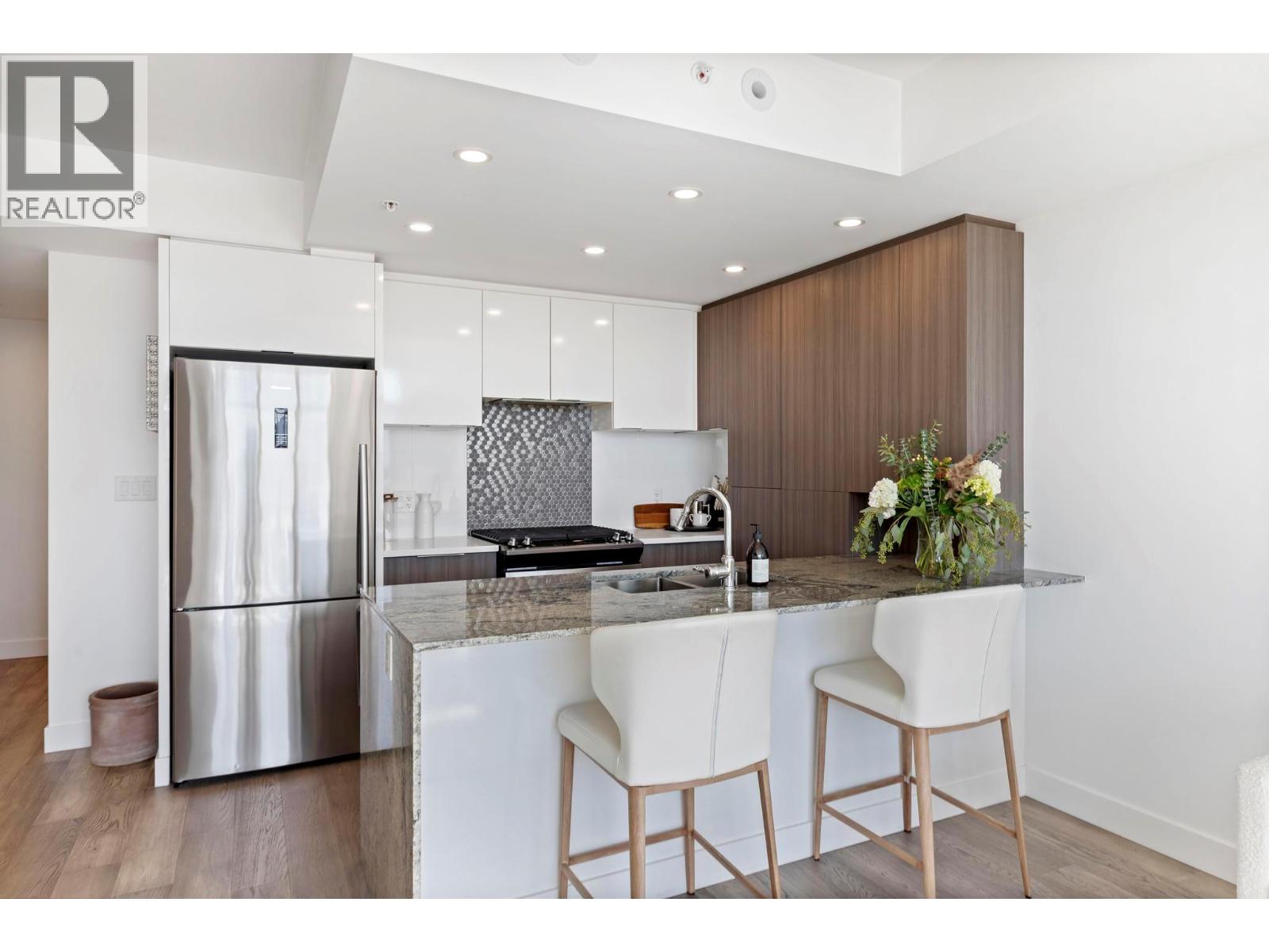 1106 1151 Sunset Drive, Kelowna