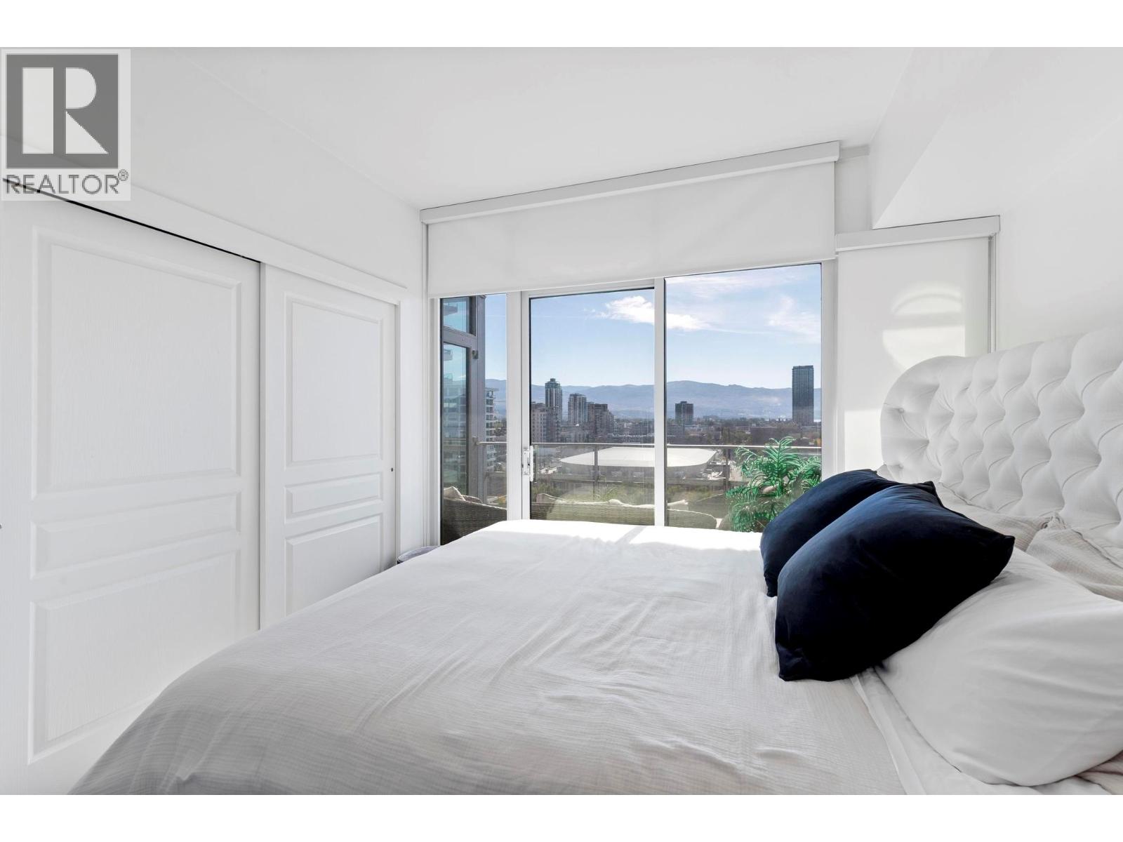 1106 1151 Sunset Drive, Kelowna