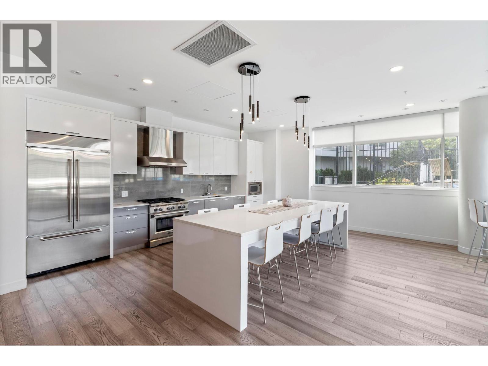 1106 1151 Sunset Drive, Kelowna