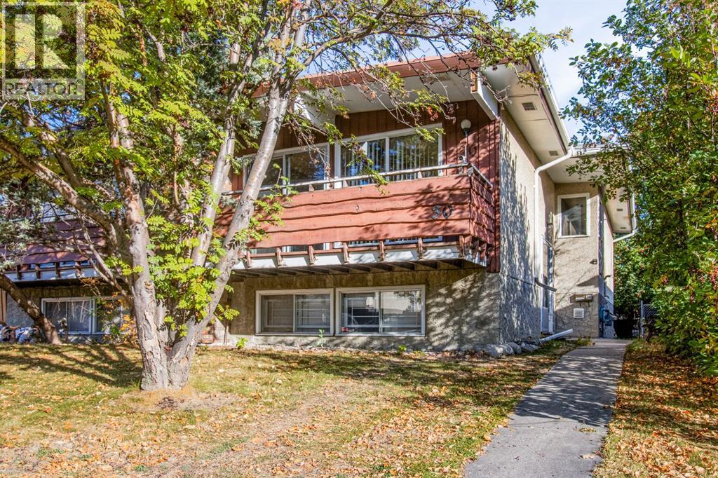 30 & 32 Dalton Bay NW, Calgary, Alberta