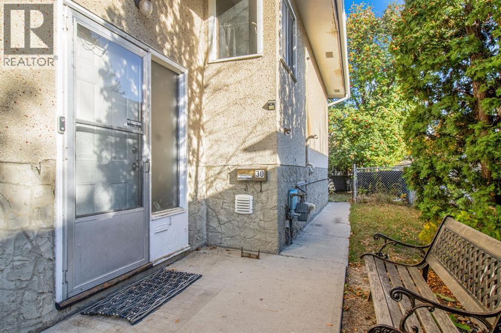 Multi-family House Bi-level for Sale in  &  Dalton Bay NW Dalhousie Calgary 