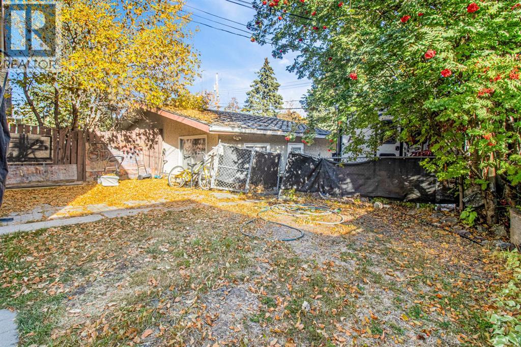 Multi-family House Bi-level for Sale in  &  Dalton Bay NW Dalhousie Calgary 