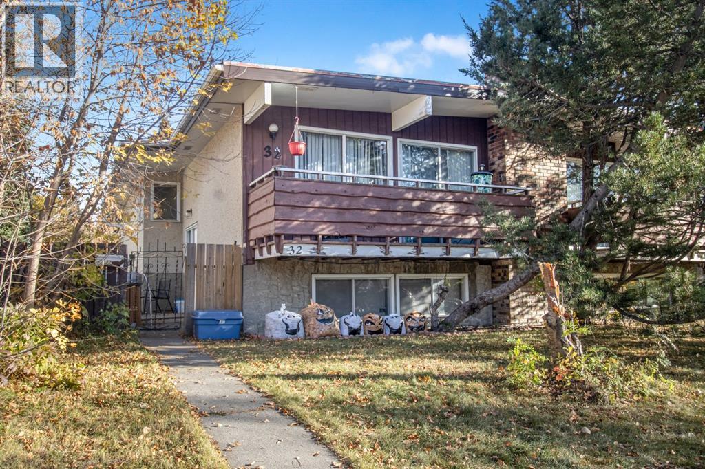 Multi-family House Bi-level for Sale in  &  Dalton Bay NW Dalhousie Calgary 
