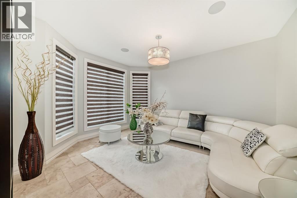 Single Family House for Sale in  Aspen Ridge Heath SW Aspen Woods Calgary 