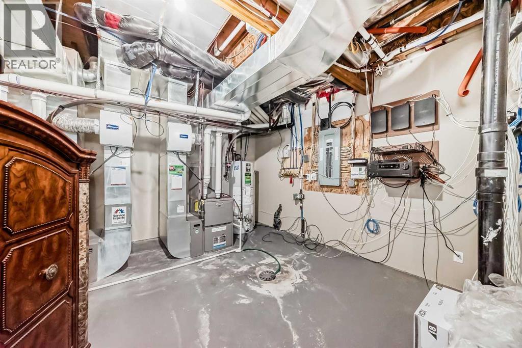 Single Family House for Sale in  Aspen Ridge Heath SW Aspen Woods Calgary 