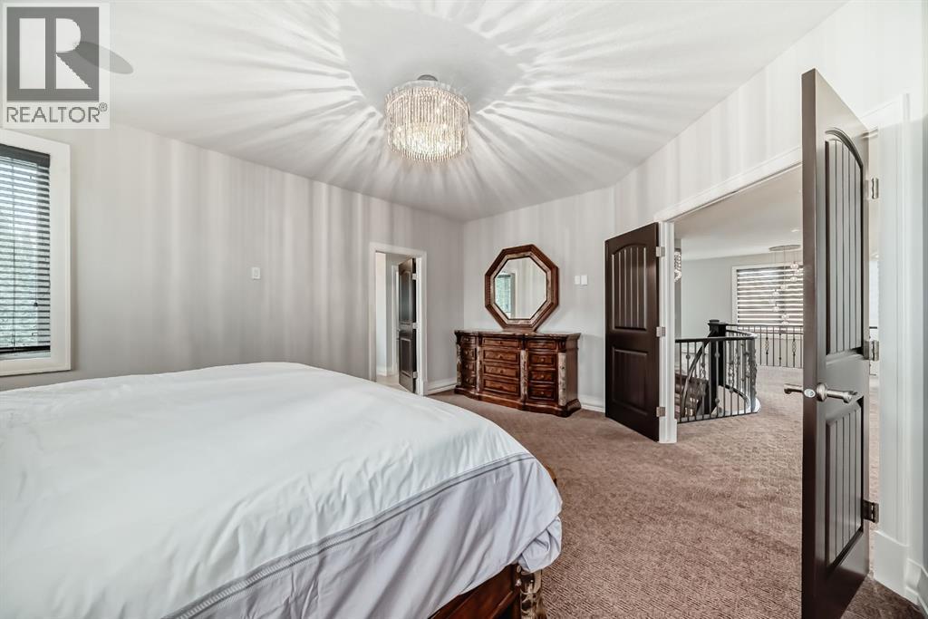 Single Family House for Sale in  Aspen Ridge Heath SW Aspen Woods Calgary 