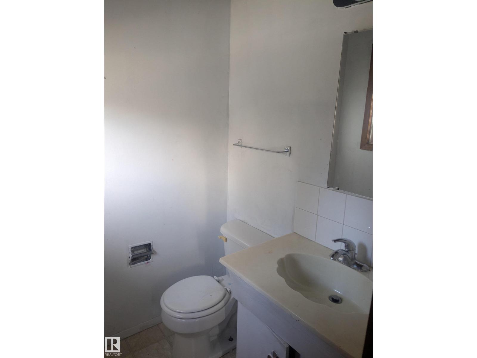 8311 96 ST NW, Edmonton