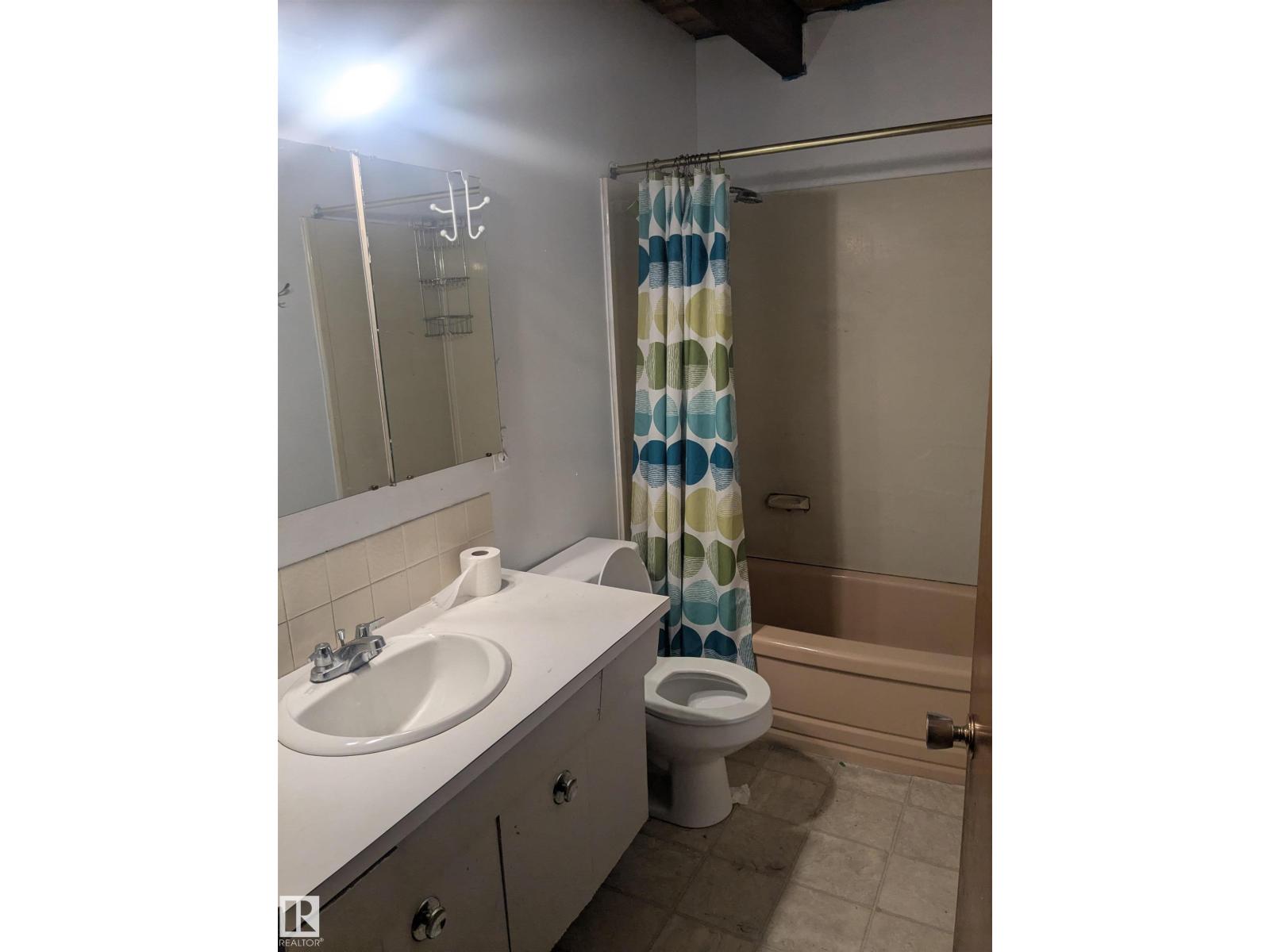 8311 96 ST NW, Edmonton