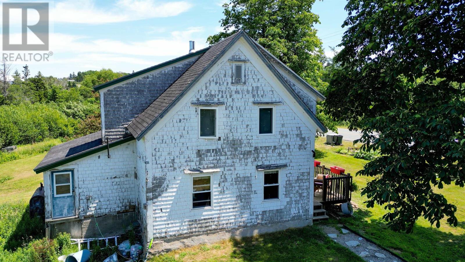 Property 11 of 30 of 101 9281 Highway 101